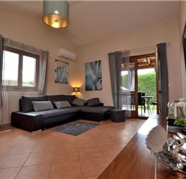 3 bedroom villa with pool near Poreč, sleeps 6